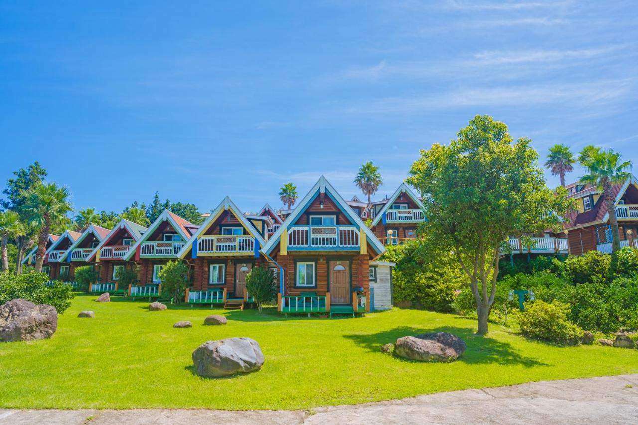 Jungmun Log Pension&Resort Seogwipo Eksteriør bilde
