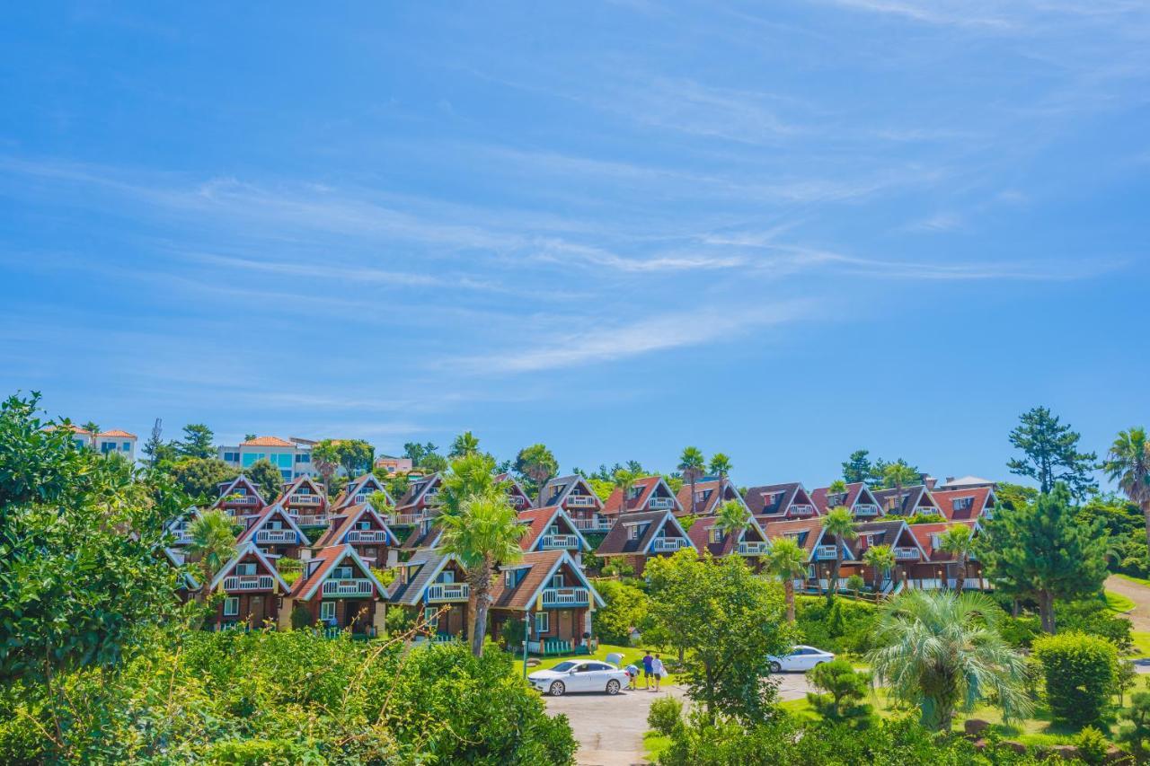 Jungmun Log Pension&Resort Seogwipo Eksteriør bilde