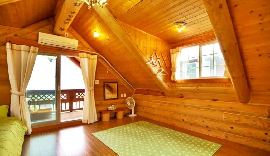 Jungmun Log Pension&Resort Seogwipo Eksteriør bilde