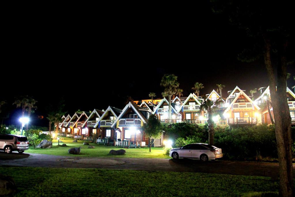 Jungmun Log Pension&Resort Seogwipo Eksteriør bilde