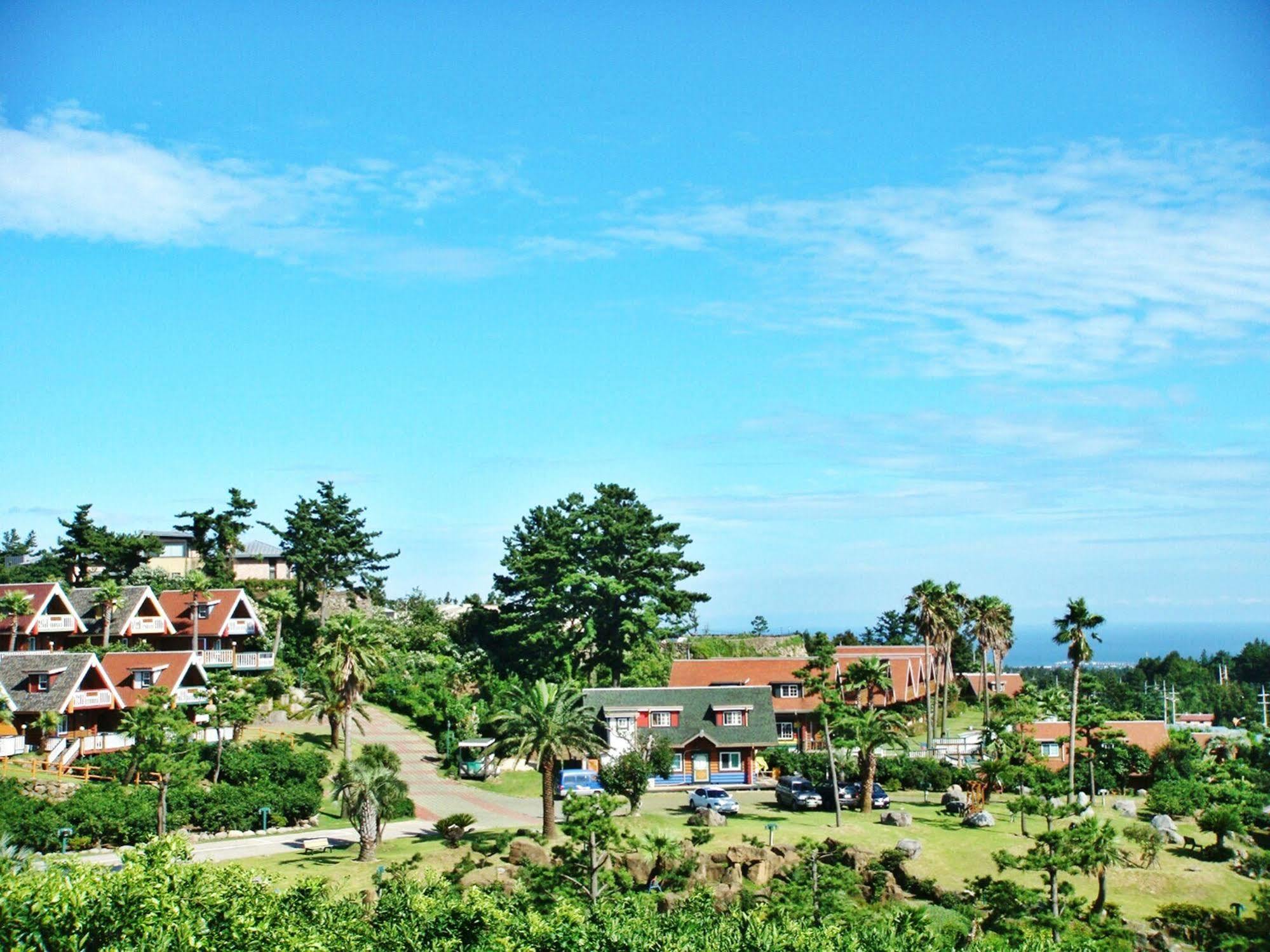 Jungmun Log Pension&Resort Seogwipo Eksteriør bilde