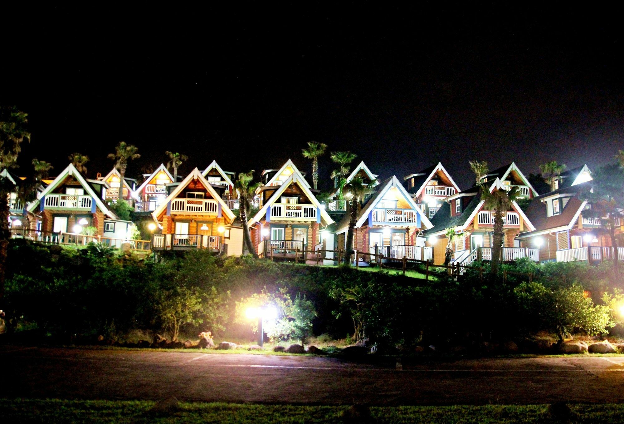 Jungmun Log Pension&Resort Seogwipo Eksteriør bilde