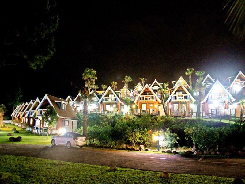 Jungmun Log Pension&Resort Seogwipo Eksteriør bilde